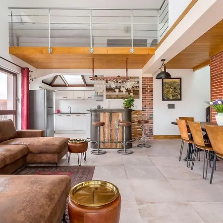 La Chapelle - Vaise - Parking - Terrasse