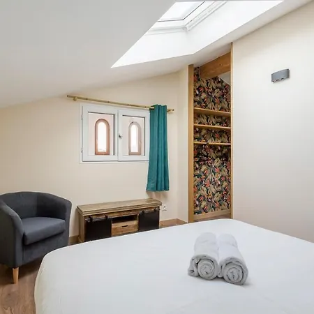 Apartment La Chapelle - Vaise - Parking - Terrasse