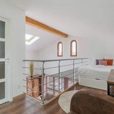 Apartment La Chapelle - Vaise - Parking - Terrasse *